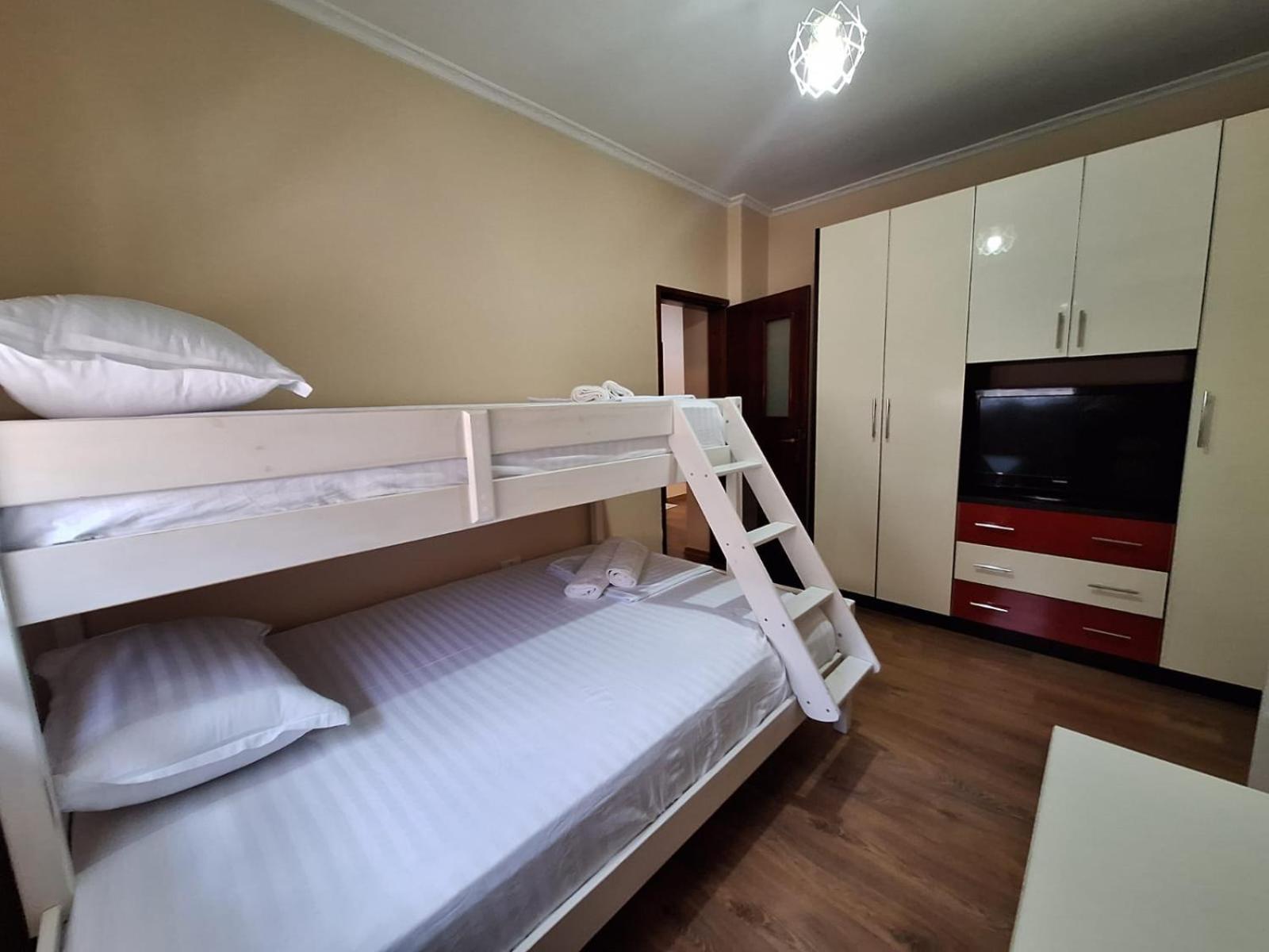 Alb Apartament Tirana Esterno foto