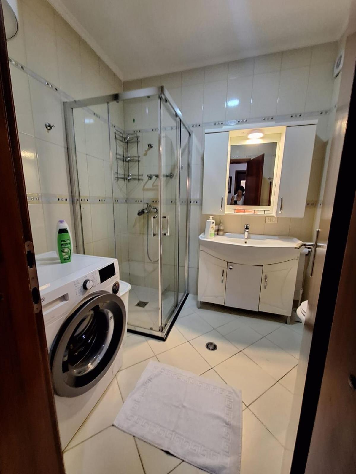 Alb Apartament Tirana Esterno foto